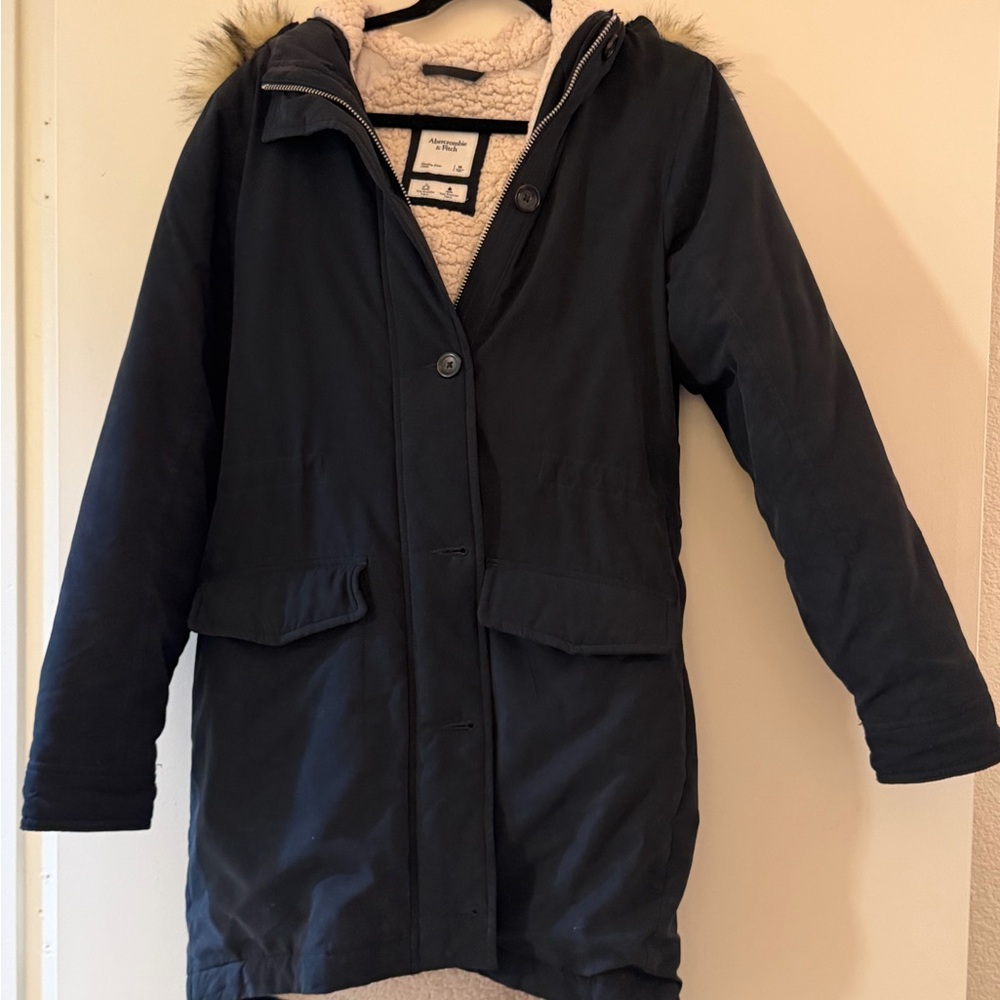 Abercrombie & Fitch Black Puffer Coat with Faux Fur Trim